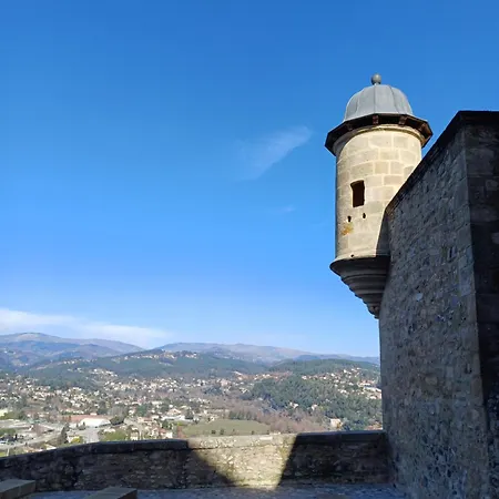 En Rez-de-chaussee Aubenas